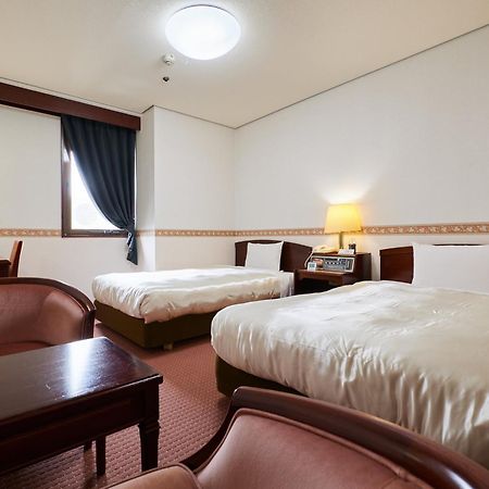 Ecohotel Toyama Station Buitenkant foto
